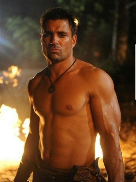 Manu Bennett’s HARD Naked DICK in HD!